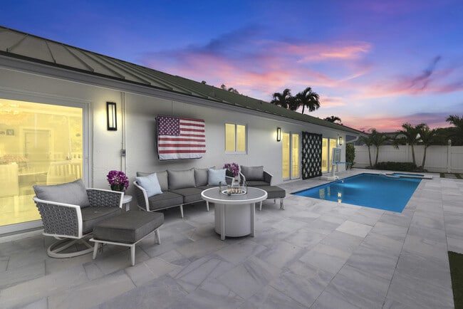 7463 Texas Trail in Boca Raton, FL - Building Photo - Building Photo