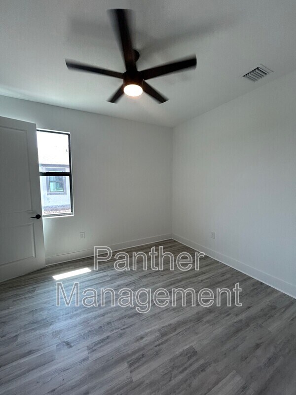 26471-26473 Explorer Rd in Punta Gorda, FL - Building Photo - Building Photo