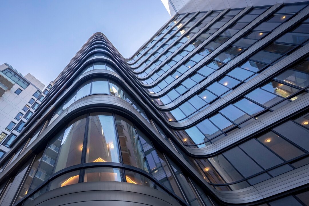 Oskar Luxury Apartments in New York, NY - Building Photo