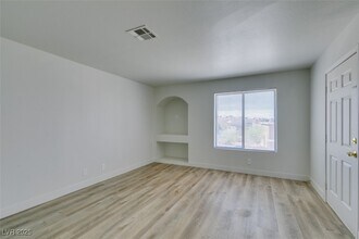 6932 Kilgore Dr-Unit -C in Las Vegas, NV - Building Photo - Building Photo