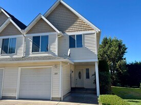 3815 NW Fletcher Ct in Camas, WA - Building Photo