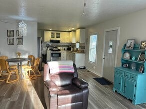 209 E Summit St in Delphi, IN - Building Photo - Building Photo
