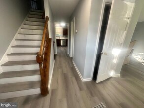 17305 Parson Grove Terrace in Olney, MD - Building Photo - Building Photo