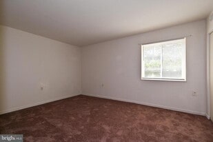 1420 Northgate Square in Reston, VA - Building Photo