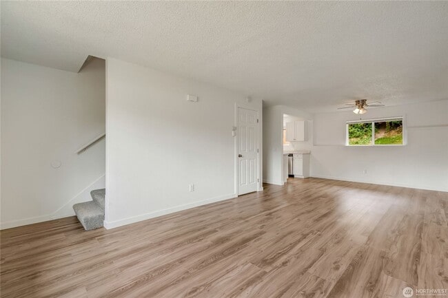 6013 W Beech St in Everett, WA - Building Photo - Building Photo