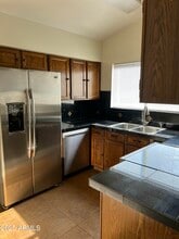 943 W Emelita Cir in Mesa, AZ - Building Photo - Building Photo