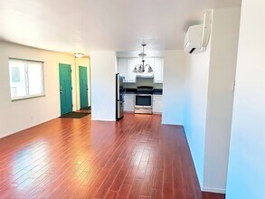 530 E Ave in Coronado, CA - Building Photo - Building Photo