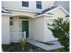 9909 Carlsdale Dr in Riverview, FL - Building Photo - Building Photo