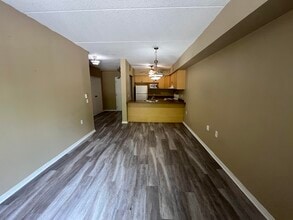24 Harris Av in Brantford, ON - Building Photo - Building Photo