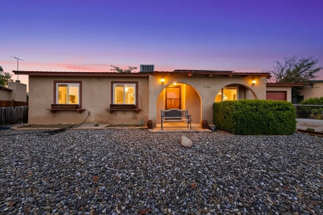 property at 2702 Avenida Del Sol