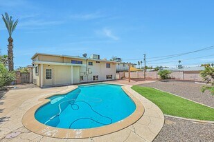 1026 E Bishop Cir in Tempe, AZ - Building Photo