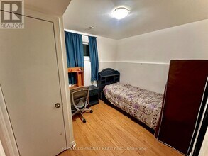 54 Emcarr Dr in Toronto, ON - Building Photo - Building Photo