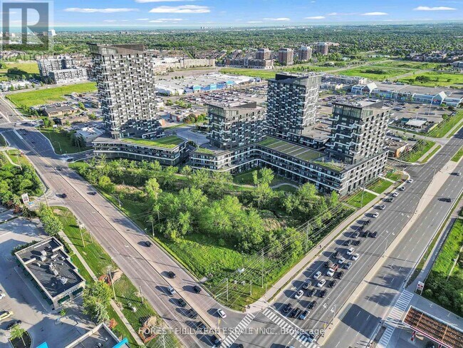 2481-2481 Taunton Rd in Oakville, ON - Building Photo - Building Photo