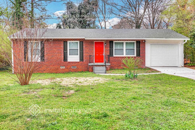 104 Shepherd Dr in Stockbridge, GA - Foto de edificio - Building Photo