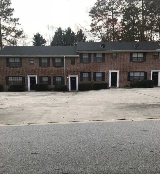 3031 Parkside Ct in Snellville, GA - Building Photo