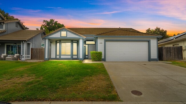 1905 Dorris Ct in Dixon, CA - Building Photo - Building Photo