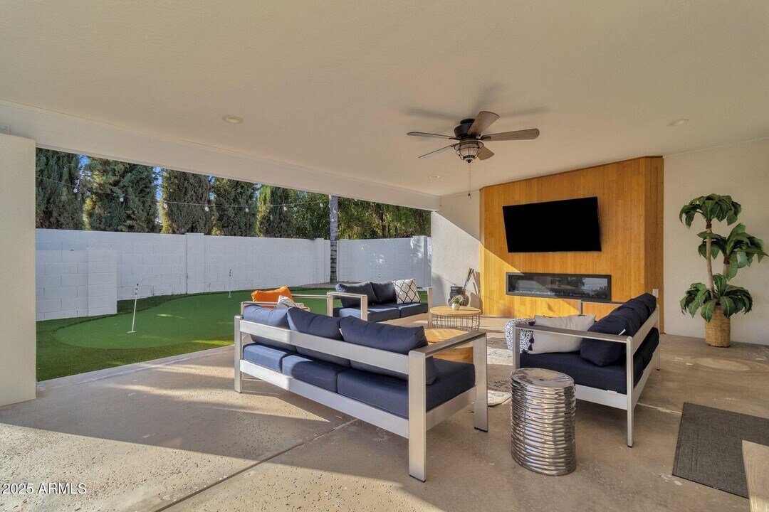 5313 E Janice Wy in Scottsdale, AZ - Building Photo