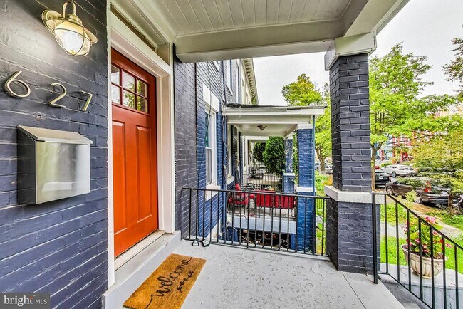 627 Lamont St NW in Washington, DC - Building Photo - Building Photo