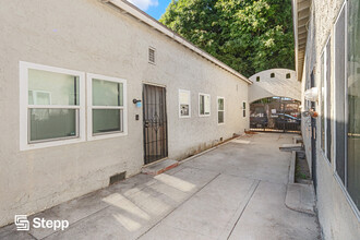 1128 Saint Louis Ave in Long Beach, CA - Building Photo - Building Photo