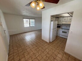 6675 W 4th Ave in Hialeah, FL - Building Photo