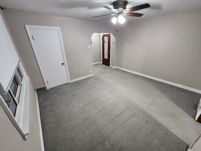 900 E Illinois St in Lemont, IL - Building Photo - Building Photo