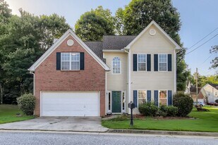 5487 Walnut Ln in Stonecrest, GA - Building Photo