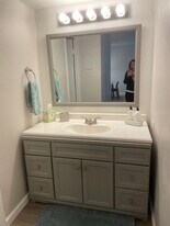 4800 Hale Pkwy in Denver, CO - Building Photo