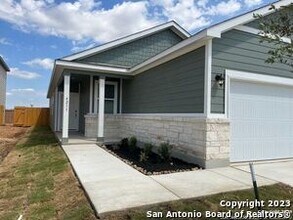 4211 Danforth St in Canyon Lake, TX - Building Photo - Building Photo