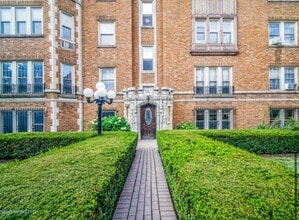 10913 S Longwood Dr, Unit 3 in Chicago, IL - Foto de edificio - Building Photo