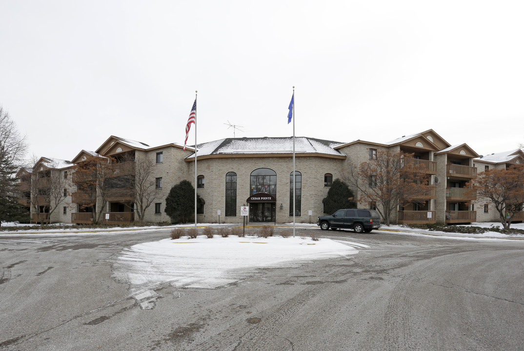 Cedar Pointe Properties in Minneapolis, MN - Foto de edificio