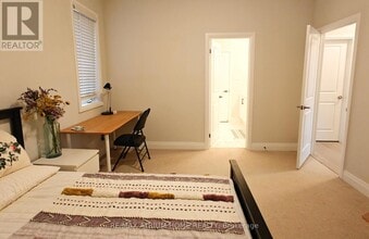 29 Dennis Reed Ct in Aurora, ON - Building Photo - Building Photo