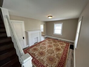 211 Snyder St, Unit 213 in Springfield, OH - Building Photo - Building Photo