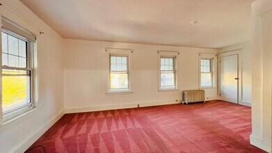 164 E Elm Ave in Quincy, MA - Foto de edificio - Building Photo