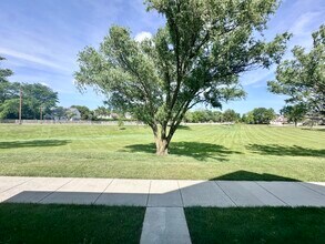 371 Didier Ct in Buffalo Grove, IL - Building Photo - Building Photo