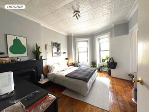131 Clinton Ave in Brooklyn, NY - Foto de edificio - Building Photo