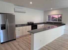 64 Pine St in Ellsworth, ME - Building Photo