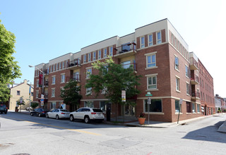 Henrietta Square in Baltimore, MD - Building Photo - Building Photo