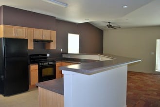 Sierra Vista Apartments in Deming, NM - Foto de edificio - Interior Photo