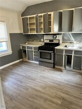 5213 Fleet Ave in Cleveland, OH - Building Photo - Building Photo