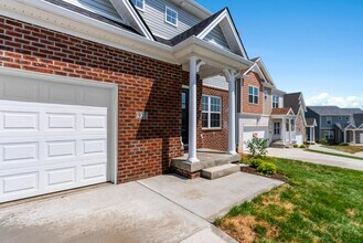 921 Camden Ct in Richmond, KY - Building Photo - Building Photo