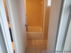 62 Boylston St, Unit 612A in Boston, MA - Building Photo - Building Photo