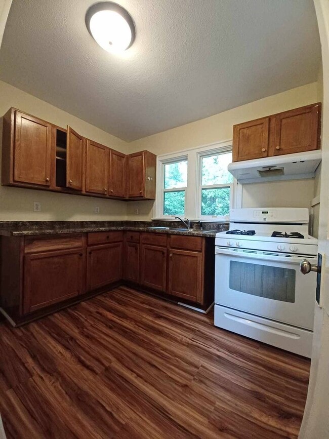 property at 803 N Winnebago St