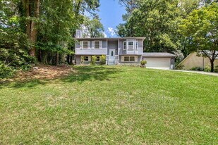 301 Morgans Turn in Peachtree City, GA - Building Photo