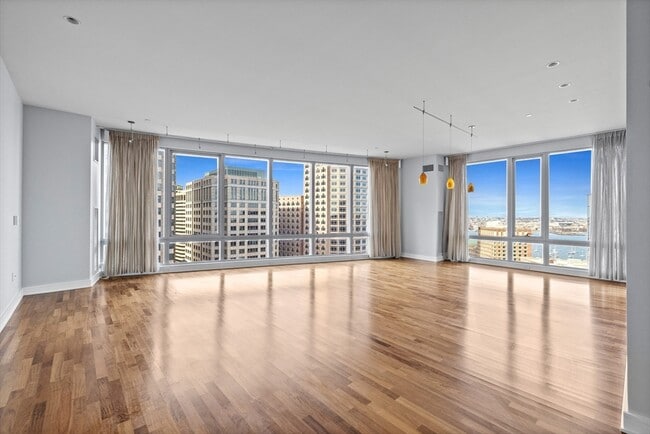500 Atlantic Ave, Unit PH21B