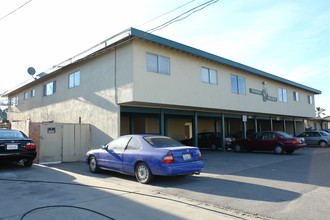 Pinto Plaza in Salinas, CA - Building Photo - Building Photo