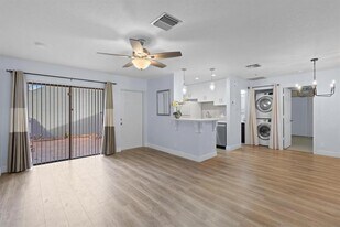 32 Crossings Cir in Boynton Beach, FL - Building Photo