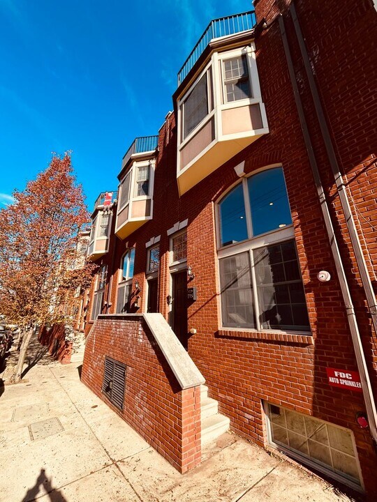 1009 N 3rd St in Philadelphia, PA - Building Photo