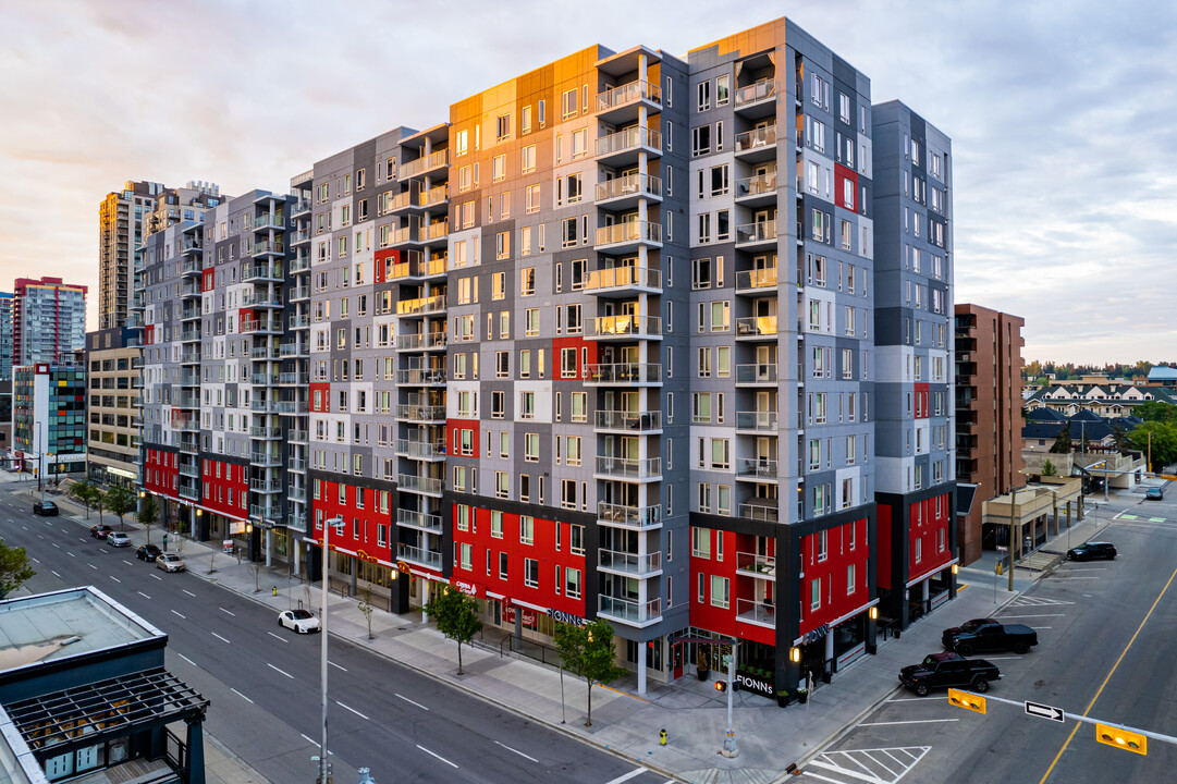 The Metropolitan in Calgary, AB - Building Photo