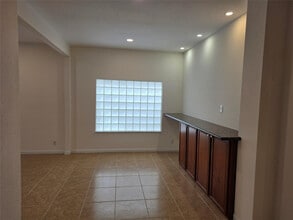 383 Berenger Walk in Royal Palm Beach, FL - Building Photo - Building Photo