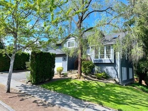 16821 122nd Ave NE in Bothell, WA - Building Photo - Building Photo